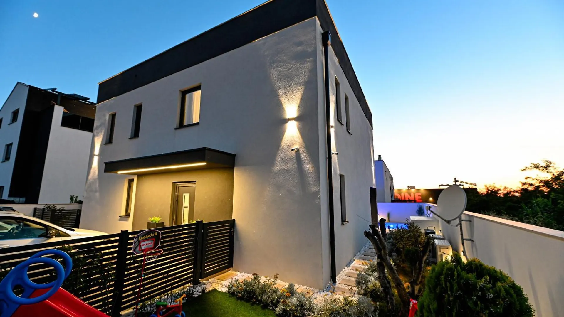 New Sea House Villa Katarina 프리블라카